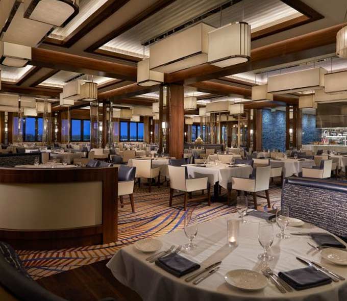 Council Oak Steaks & Seafood