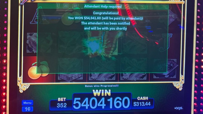 a screen showing a jackpot win on Fu Nan Fu Nu
