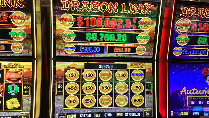 Dragon Link slot machine depicting a jackpot