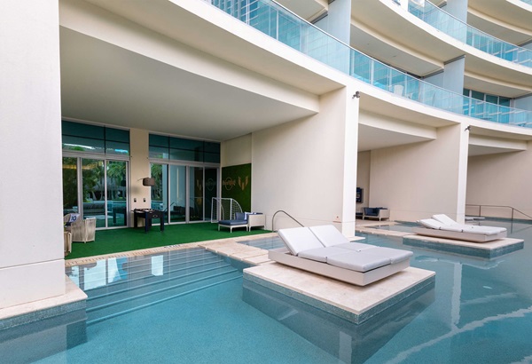 Messi Legendary Suite outdoor swim up patio