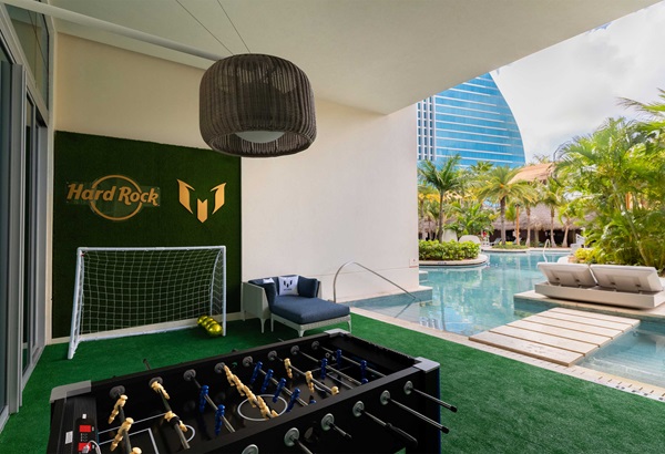 Messi Legendary Suite outdoor swim up patio