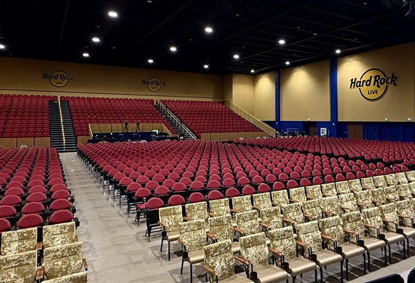 Hard Rock Live